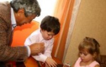 Фонд Ахметова и Луческу открыли детский дом семейного типа