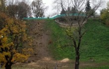 Поряд із Маріїнським палацом укріплять схили, заливши їх бетоном