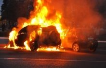 В Полтаве сожгли Toyota Land Cruiser судьи хозяйственного суда