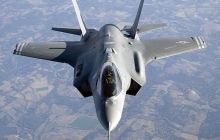 Бомбардировщик США F-35 в ходе испытаний в Калифорнии сбросил бомбу