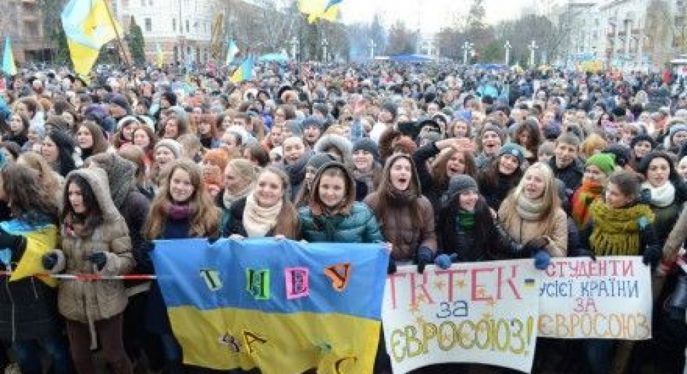 Новости тернополя сегодня последние. Тернополь Украина сейчас. Тернополь сегодня. Тернополь люди. Тернополь начались.