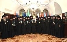 Патріарх Кирил вручив дипломи випускникам курсів для новопоставлених архієреїв РПЦ