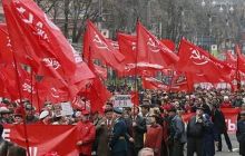 КПУ провела в Києві ходу з приводу річниці Жовтневої революції