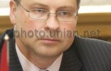 Премьер Латвии подал в отставку из-за трагедии в торговом центре Риги