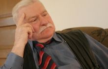 Валенса: Янукович хитрый, он хорошо "играет" с Россией и ЕС