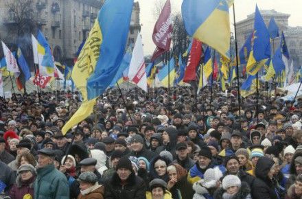 Большинство готовы стоять на Майдане 