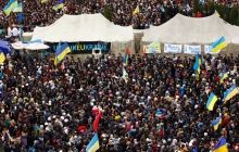 Во Львове на митинг вышли более 40 тысяч человек (фото)