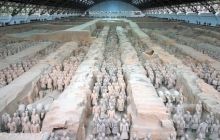 Янукович в Китае осмотрел экспозицию музея терракотовых воинов