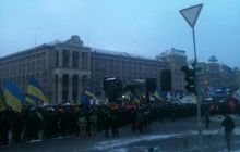 На Майдані та біля КМДА - 25 тисяч протестувальників, "Беркут" залишає площу