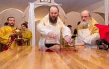 Керуючий справами УПЦ освятив храм на честь Трьох святителів