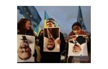 На Волині "шиють" діло за портрети президента