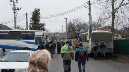 Проща в Межигір`я, Беркут Фото Анатолія Балюка Проща в Межигір`я, Беркут Фото Анатолія Балюка