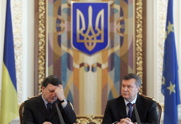 Янукович пообещал не вводить чрезвыйчайное положение