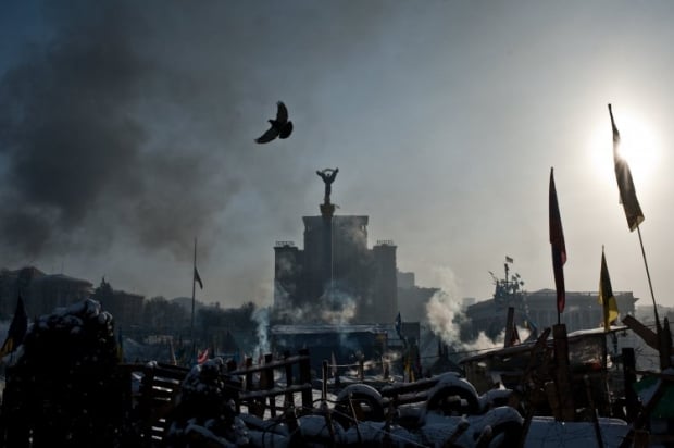 Елена Лукаш будет просить СНБО ввести чрезвычайное положение, если митингующие не освободят здание Минюста