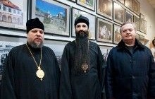 Вікарії Київської Митрополії взяли участь у відкритті фотовиставки “Наш Афон”