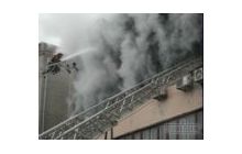 Пожар на харьковской ювелирной фабрике: люди прыгали из окон, чтобы спастись от огня