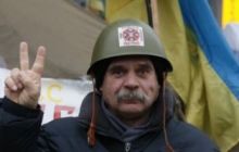 Рада запретила ездить автоколоннами и ходить на митинг в маске или шлеме