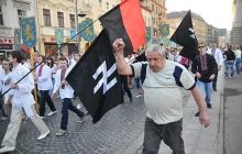 Янукович подписал закон, запрещающий отрицание преступлений фашизма