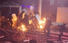 На улице Грушевского горят два милицейских автобуса и два грузовика