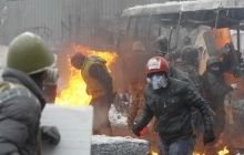 На Грушевского вывели бронетехнику, Майдан готовится к решающему штурму