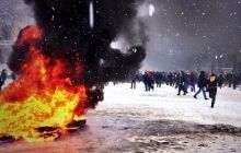 На Європейську площу звозять автомобільні шини