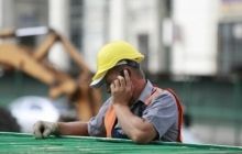 Мобільні телефони погіршують поставу людини
