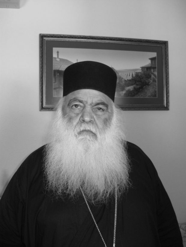 Отец Парфений уже почти 60 лет подвизается на Cвятой горе Афон. Фото 