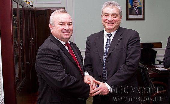 Посол Ізраїлю зустрівся з керівництвом МВС Посол Ізраїлю зустрівся з керівництвом МВС