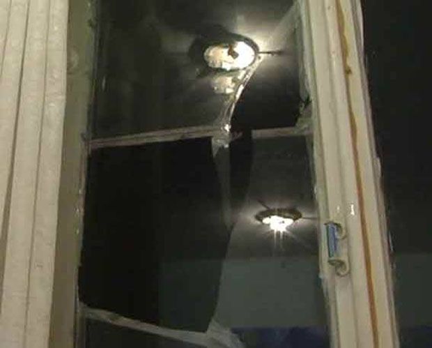 У Херсоні затримали молодиків із 'коктейлем Молотова' У Херсоні затримали молодиків із 'коктейлем Молотова'