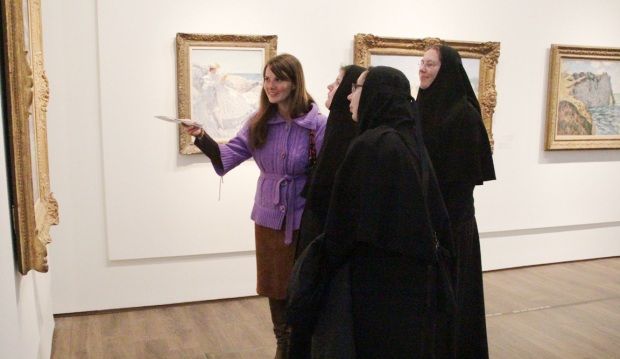 Сестри Горненського монастиря в Єрусалимі вивчають релігійне мистецтво Європи Нового часу Сестри Горненського монастиря в Єрусалимі вивчають релігійне мистецтво Європи Нового часу