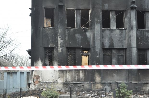 «Коктейлі Молотова» від протестуючих у бік СБУ — це відповідь за перші жертви / Виталий Тараненко «Коктейлі Молотова» від протестуючих у бік СБУ — це відповідь за перші жертви / Виталий Тараненко
