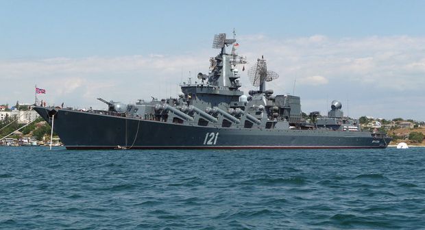 Украинские пограничники сообщают, что к украинским кораблям приближается ракетній крейсер 