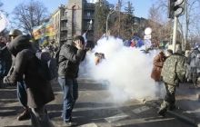 Reuters photojournalist gets injury during clashes at Shovkovychna Street