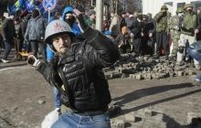 Митингующие пытались разгромить Печерский райотдел