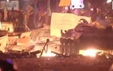 Обнародовано видео, как митингующие на Майдане сожгли БТР