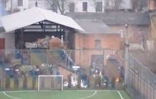 В Черкассах сотрудники СБУ жгут документы