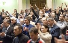 Сегодня ВР может рассмотреть отставку Пшонки и Рыбака - депутат