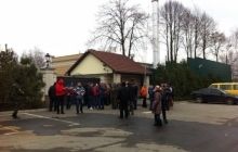 В «Межигорье» массово прибывают активисты Майдана