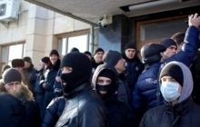 Сотрудники Житомирской ОГА вышли на работу, Самооборона гарантирует безопасность