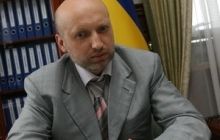 Турчинов считает, что власть должна проводить регулярные встречи с представителями церквей