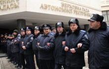 У будівлі ВР Криму проходить засідання президії – Могильов