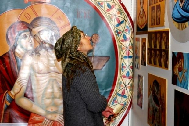 У галереї «Соборній» відкрито виставку ікон Торжество Православ’я (фото)