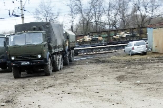РФ перевозить танки потягом / REUTERS