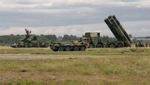 ЗРК С-300 / фото arms-expo.ru ЗРК С-300 / фото arms-expo.ru