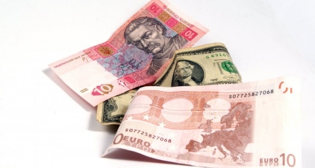 НБУ укрепил национальную валюту / Фото УНИАН