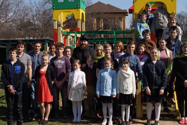 Братія Києво-Печерської лаври відвідала підшефний дитячий будинок Братія Києво-Печерської лаври відвідала підшефний дитячий будинок