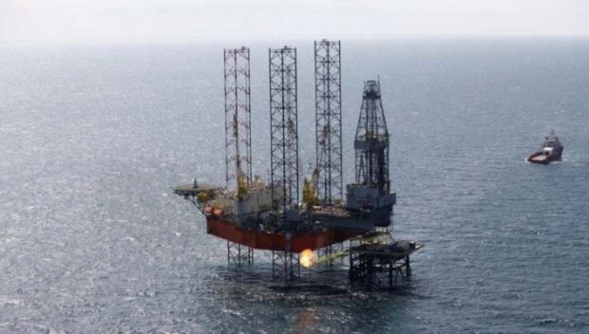 Спецоперація в морі: Україна спробувала повернути незаконно відібрану  Росією бурову платформу