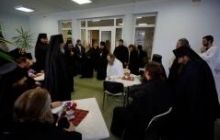 Братия Киево-Печерской лавры испросила прощения у наместника обители