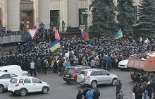 В Харькове 100 пророссийских активистов пикетируют ОГА (фото)