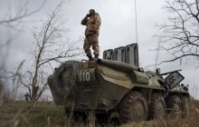 Міноборони розглядає три варіанти подальшого розвитку ситуації в Криму - експерт